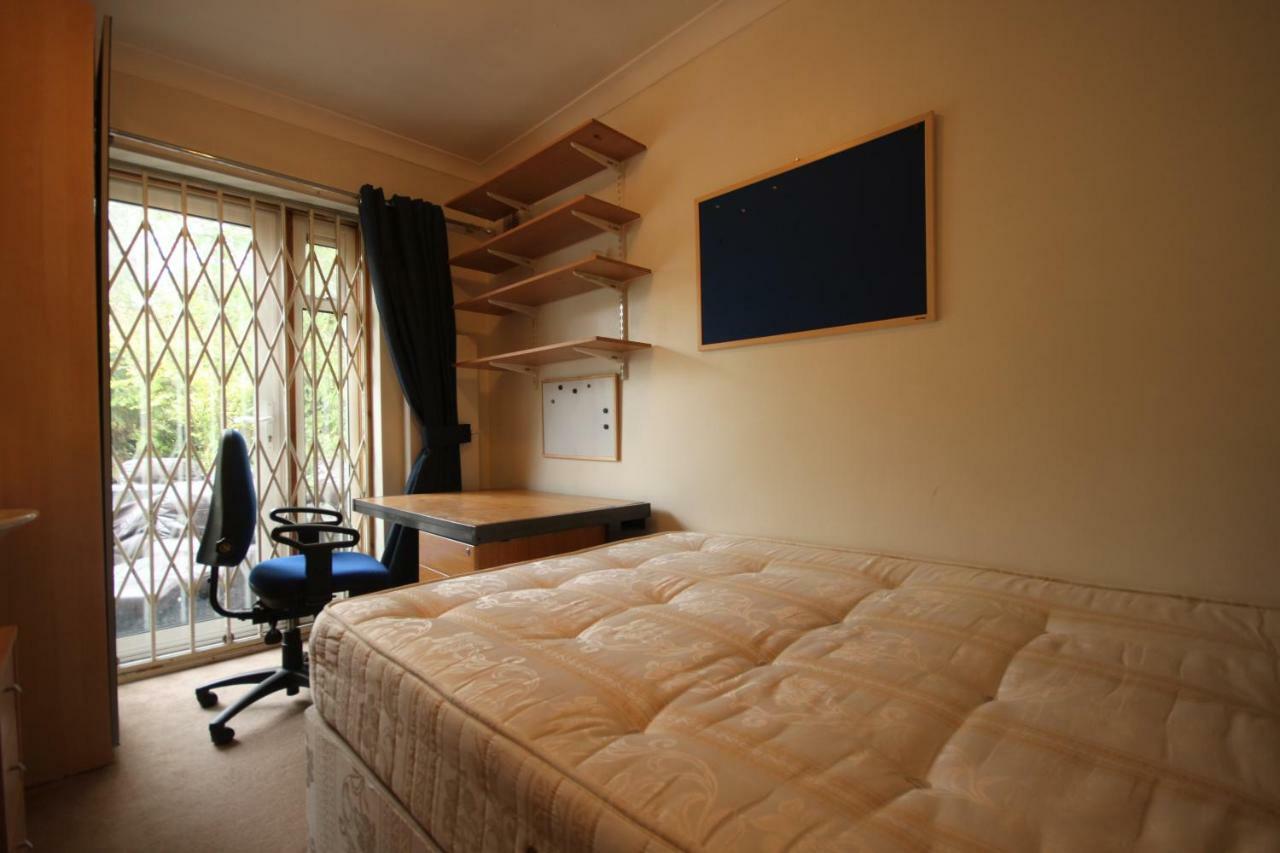 Bed and Breakfast Draycott Londres Exterior foto